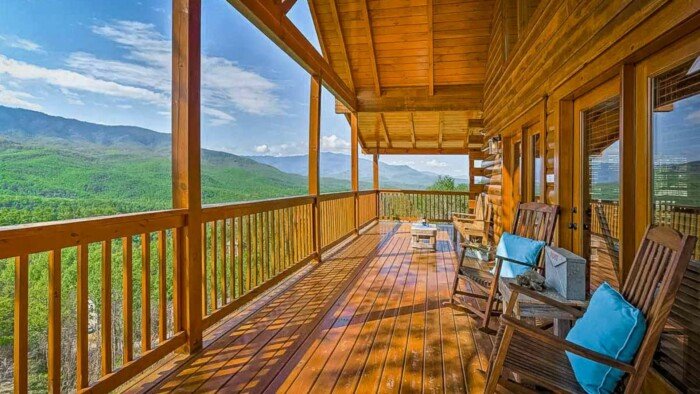 Top-Rated Airbnbs with Stunning Views